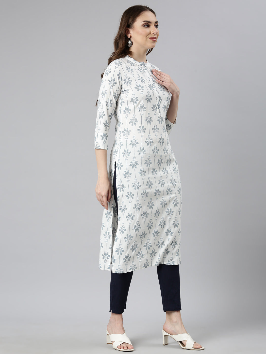 Neerus Blue Regular Straight Floral Kurtas