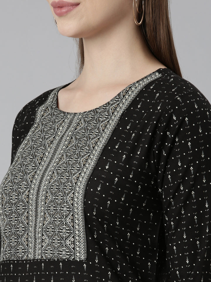 Neerus Black Bandhani printed straight kurti - detail view 1