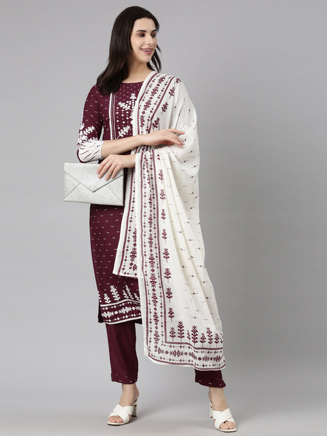 Neerus Purple printed floral straight suit set - detail view 2