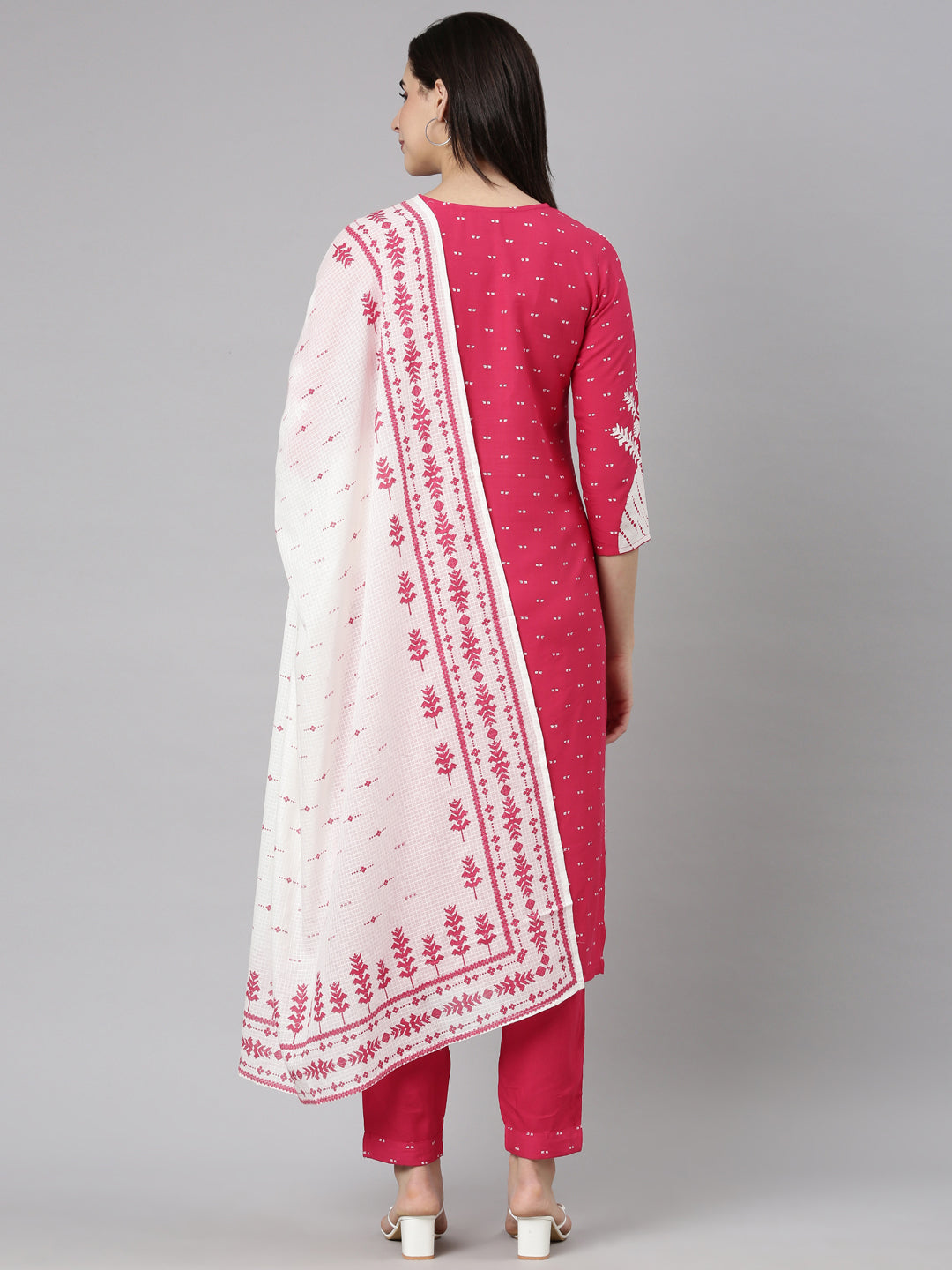 Neerus Pink printed floral suit set straight kurta with trouser and dupatta - side view