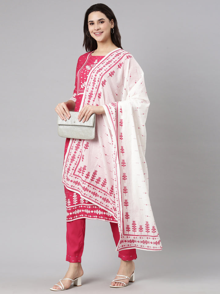 Neerus Pink printed floral suit set straight kurta with trouser and dupatta - detail view 2