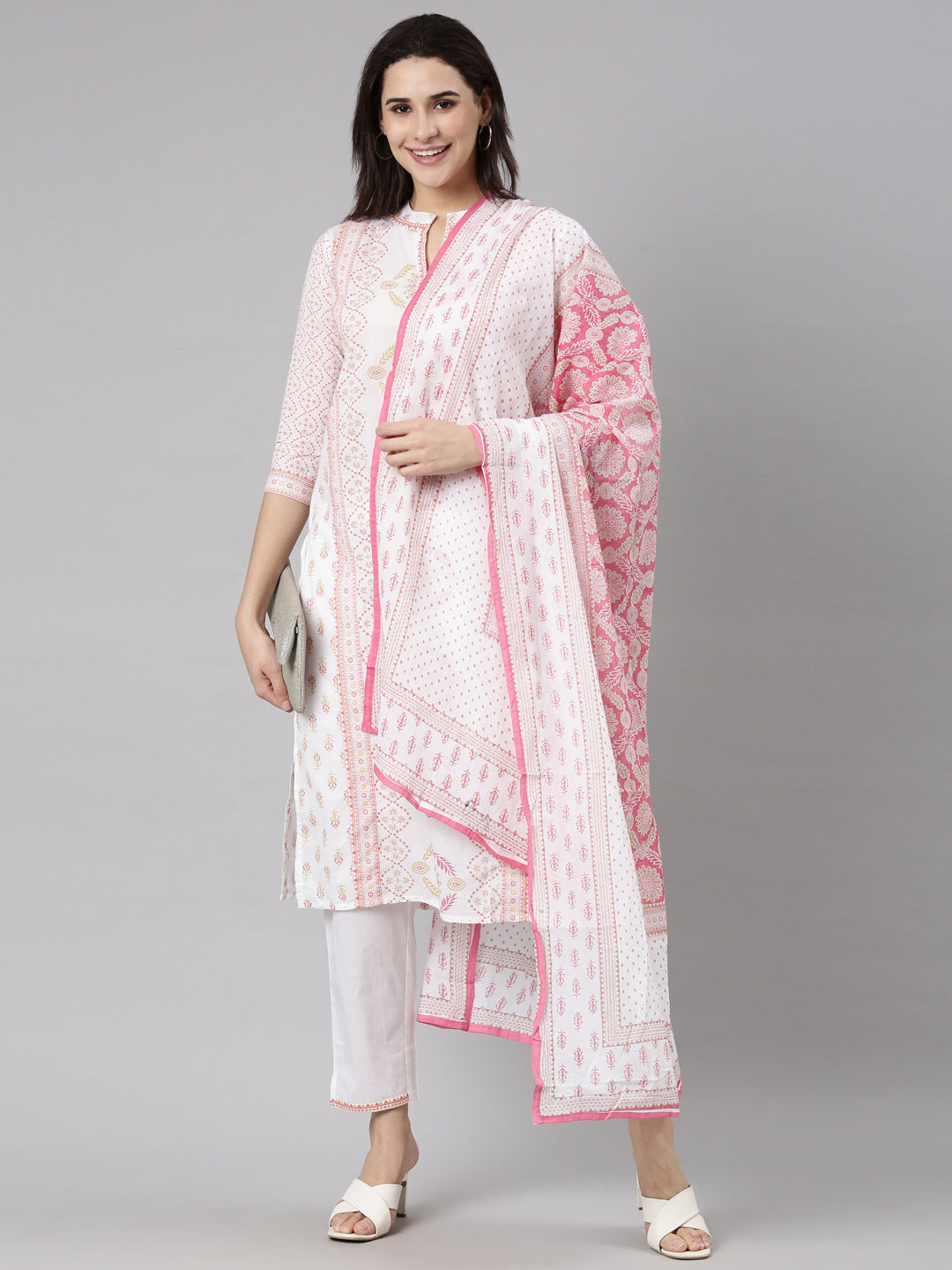 Neerus Pink cotton printed floral suit set - detail view 2