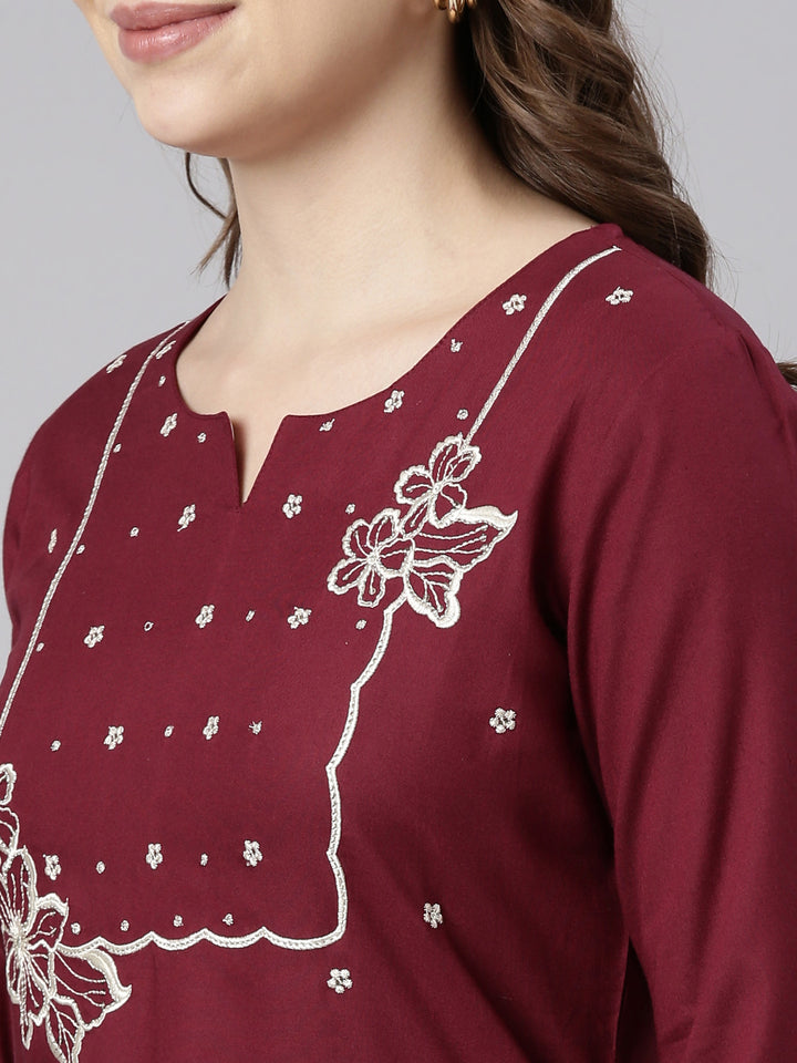 Neerus Maroon Panelled Straight Floral Kurtas