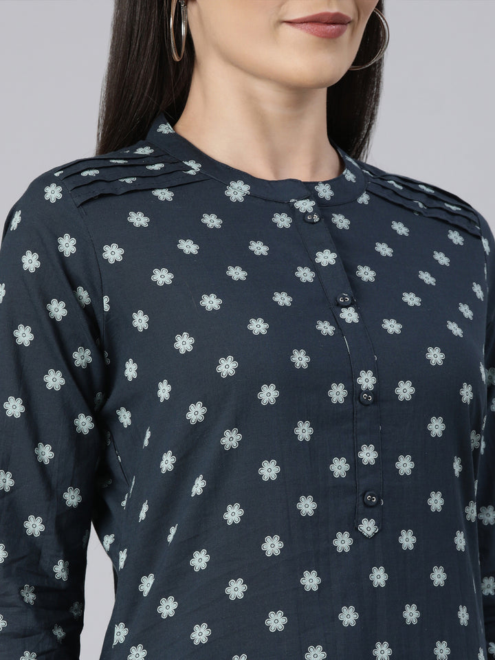 Neerus Blue Panelled Straight Floral Kurtas