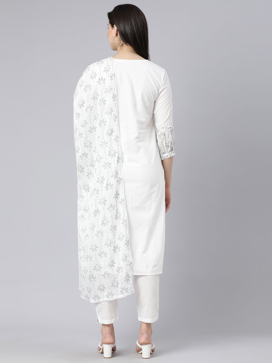 Neerus Green printed straight suit set kurta trouser dupatta - detail view 1