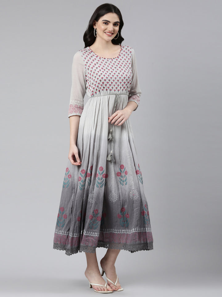 Neerus Grey cotton printed straight dress - back view