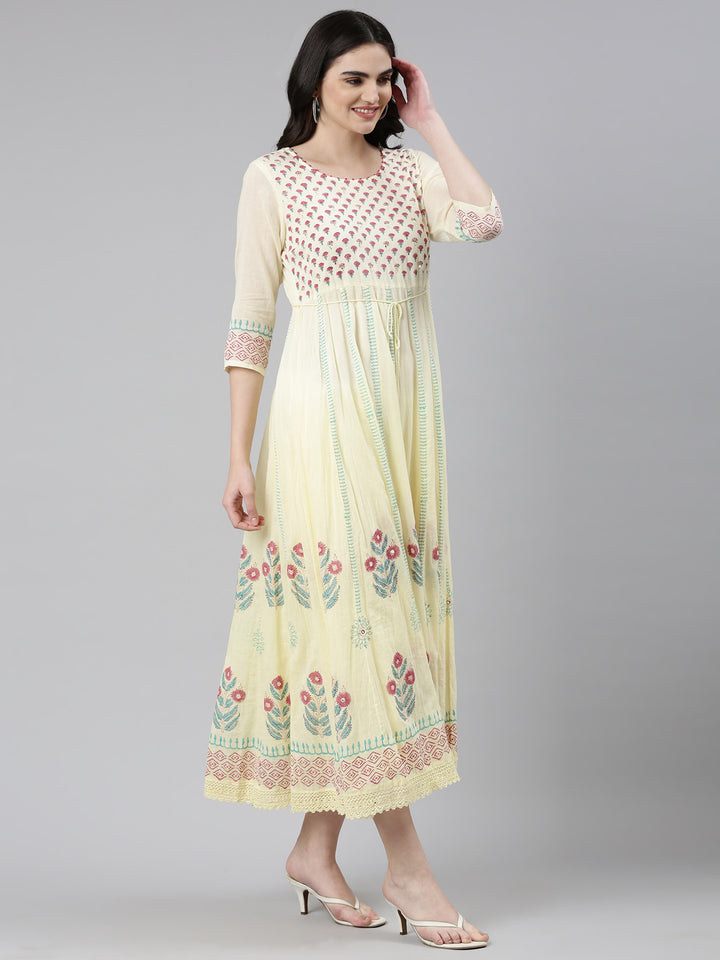 Neerus Yellow Straight Casual Printed Dress