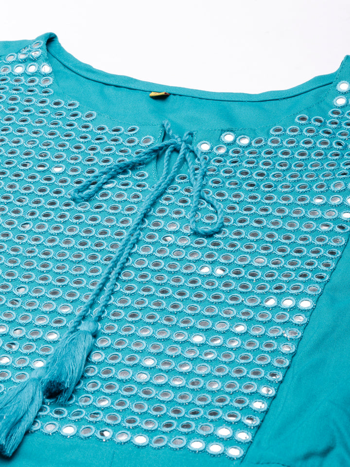 Neerus Green cotton solid anarkali kurta - detail view 3