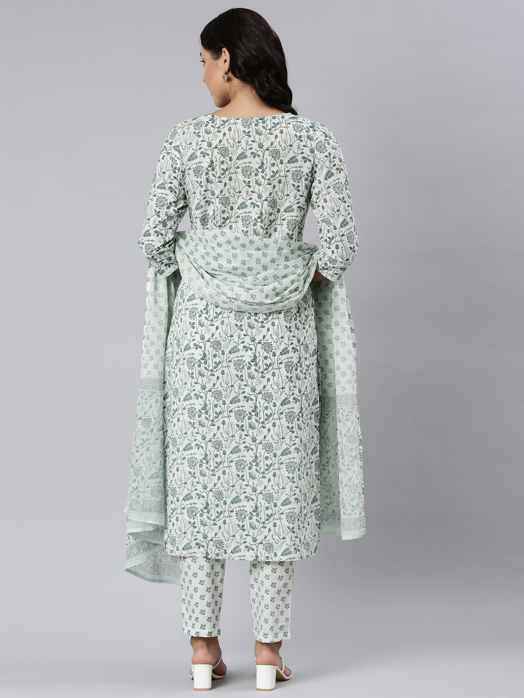Neerus Green printed straight kurta suit set - detail view 1