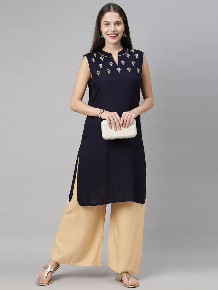 Neerus Blue thread embroidered straight kurta ethnic motifs - detail view 2