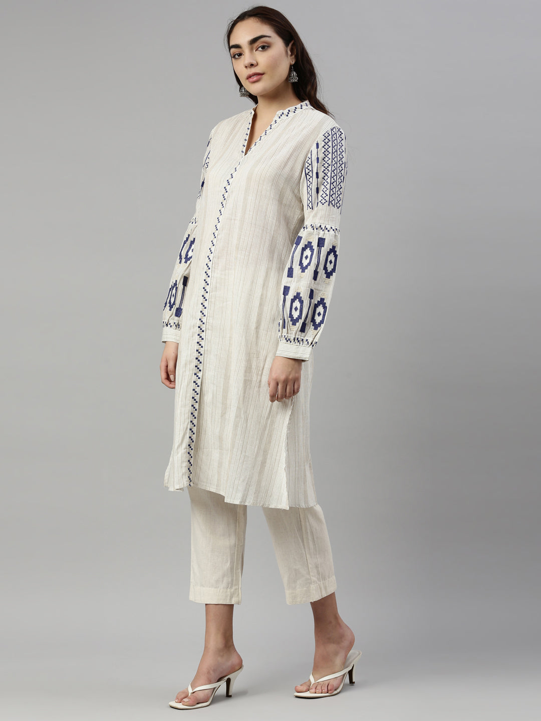 Neerus Women Blue  cream Striped Kurta