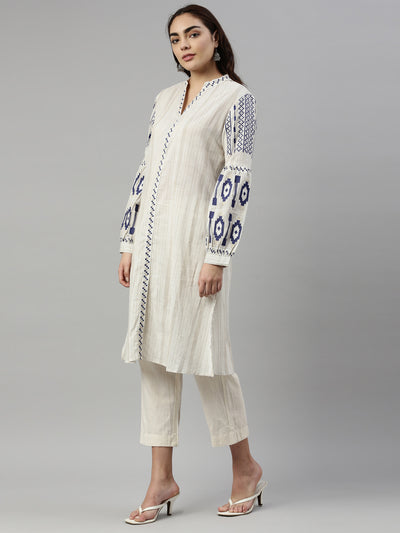 Neerus Women Blue  cream Striped Kurta