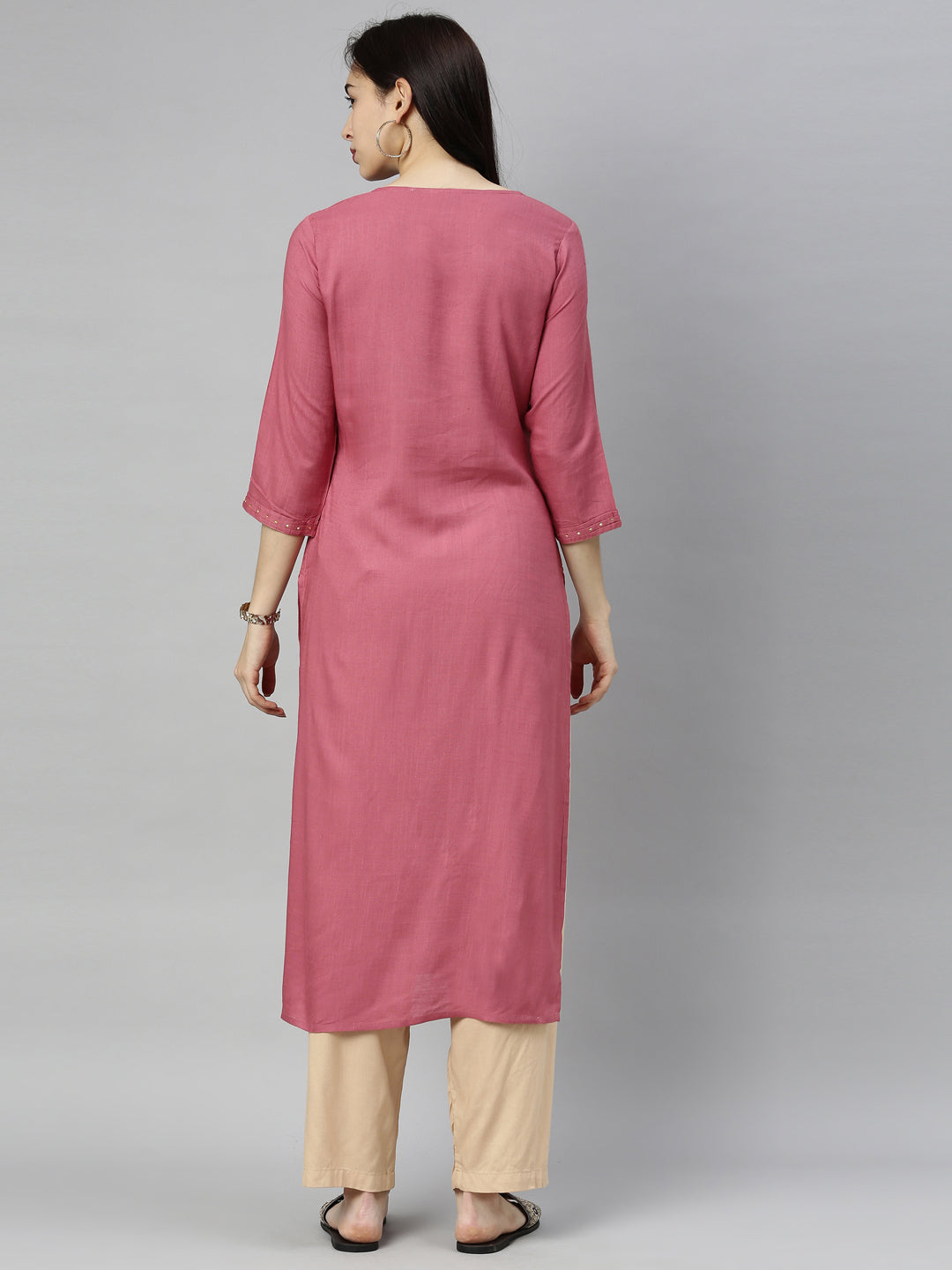 Neerus Women Peach-Coloured Floral Embroidered Thread Work Kurta