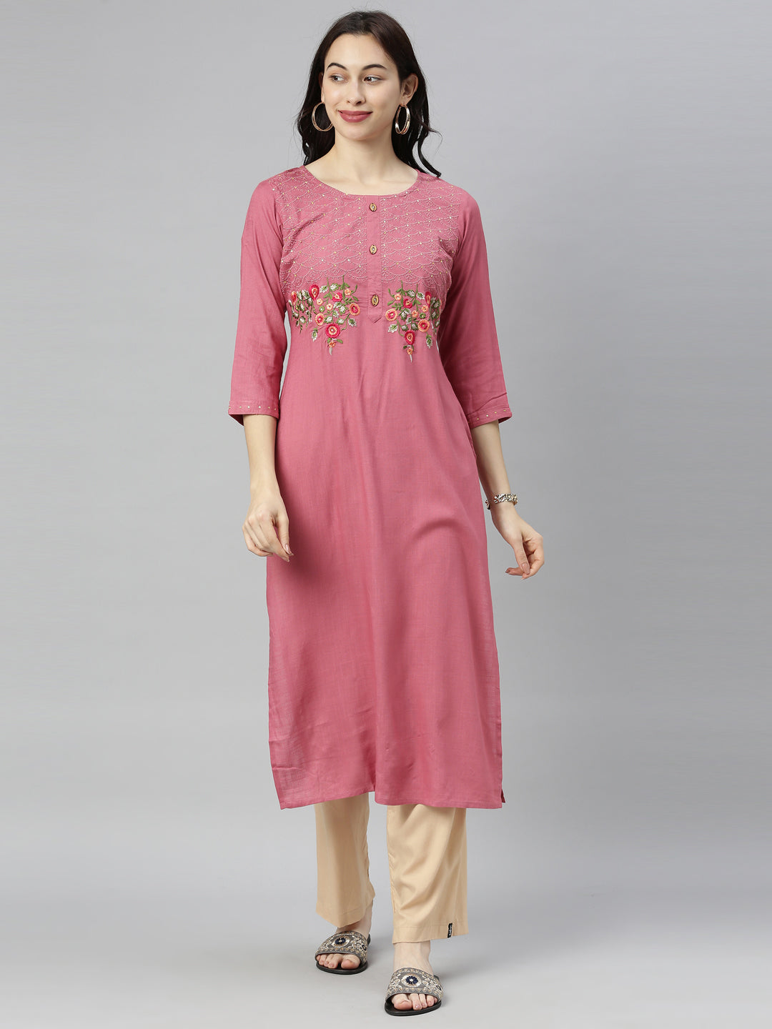 Neerus Women Peach-Coloured Floral Embroidered Thread Work Kurta