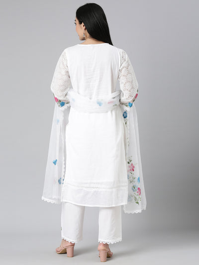 Neerus Off White Regular Scalloped Solid Kurta and Trousers With Dupatta
