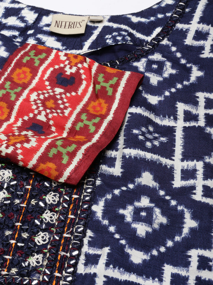 Neerus Blue high-low kurti - detail view 2