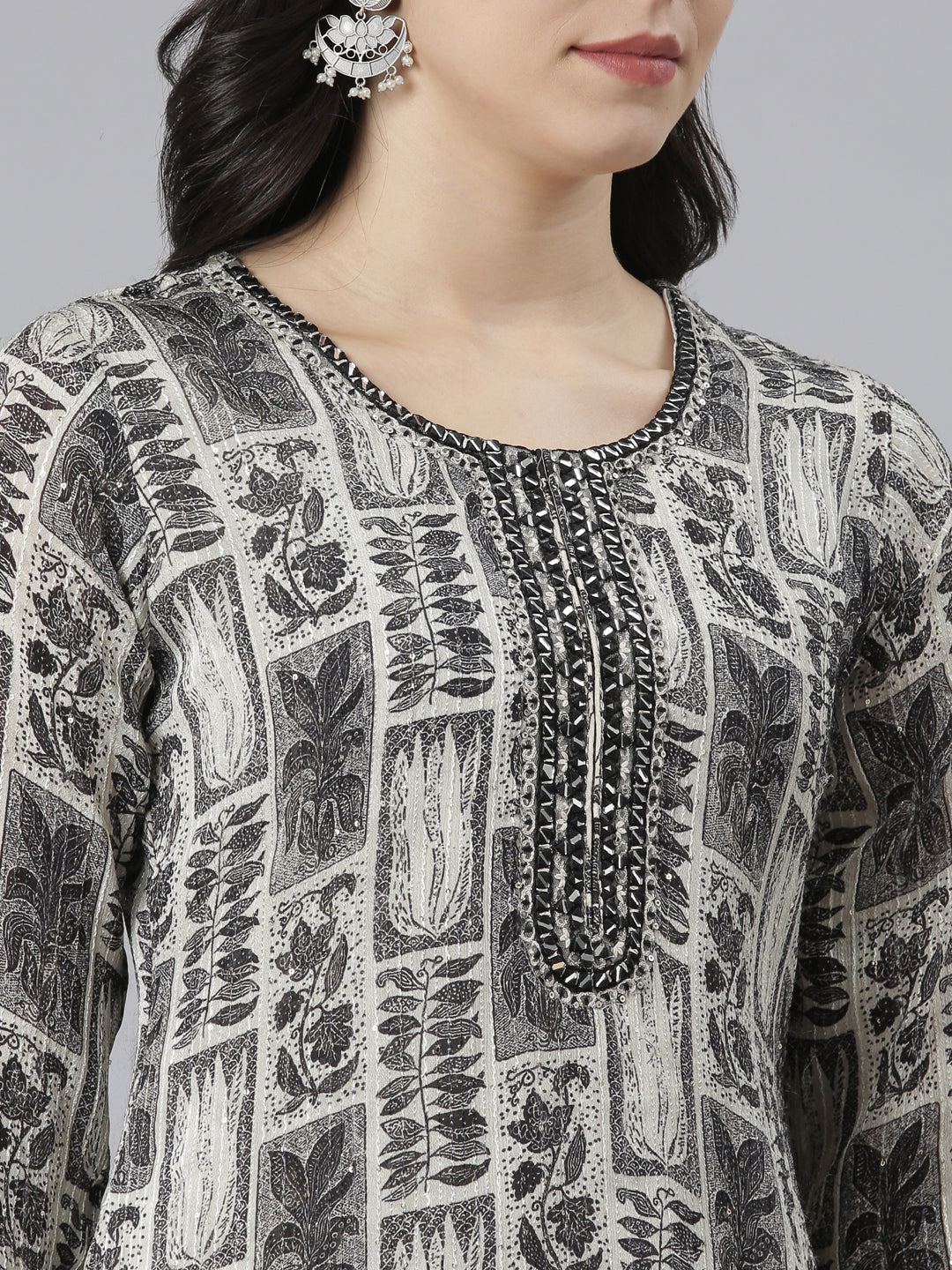 Neerus Black ethnic printed A-Line kurti - detail view 1
