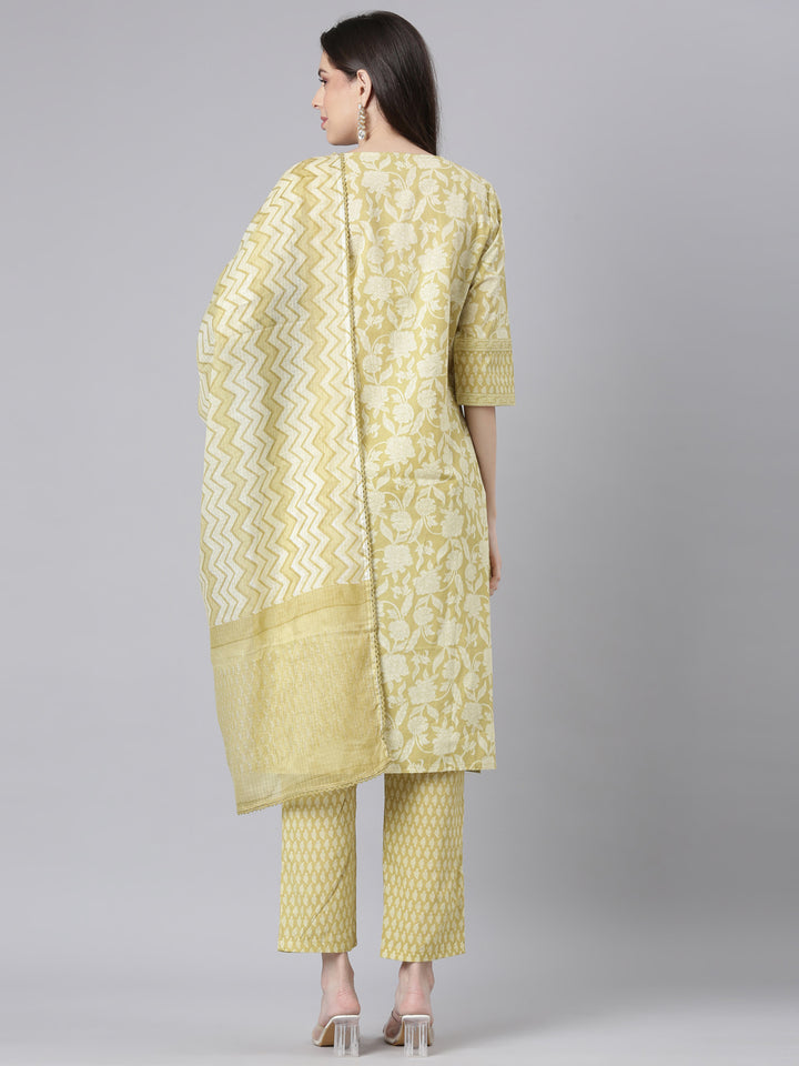Neerus Green Printed Straight Kurta and Trousers With Dupatta