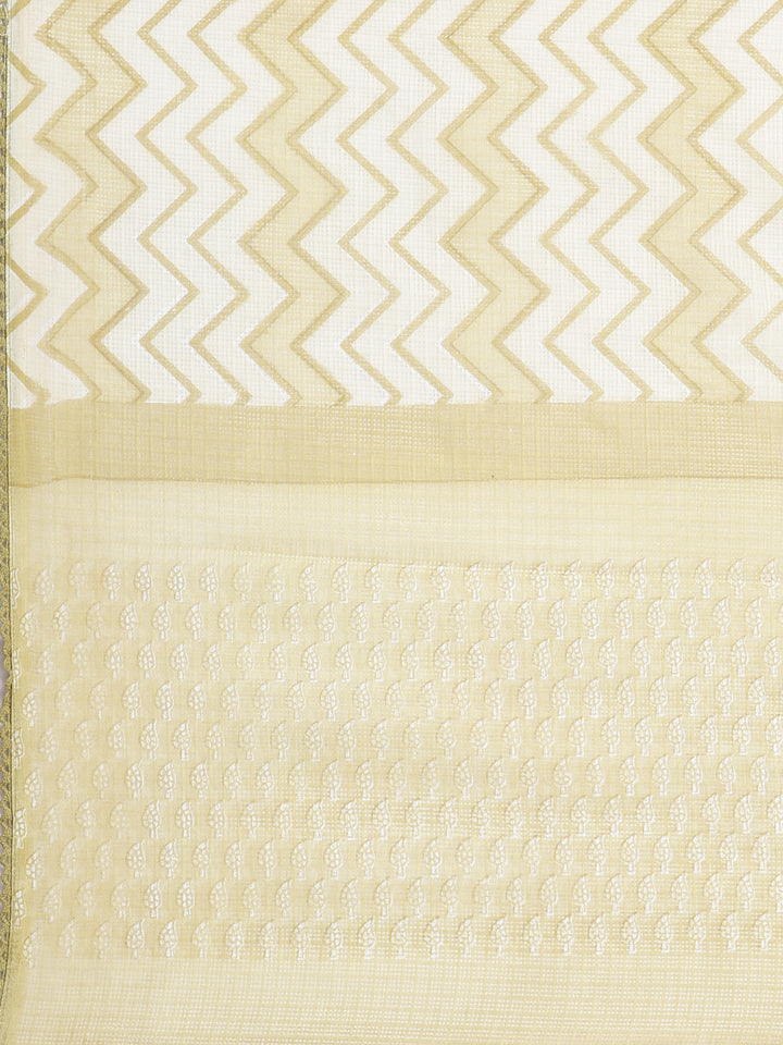 Neerus Green Printed Straight Kurta and Trousers With Dupatta