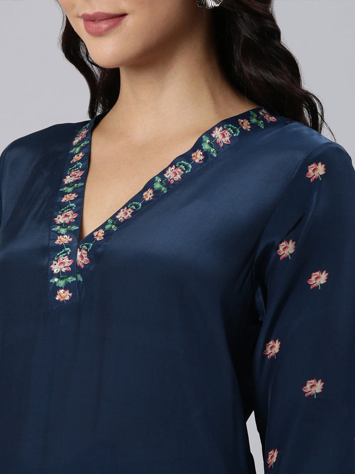 Neerus Blue printed straight suit set - detail view 1