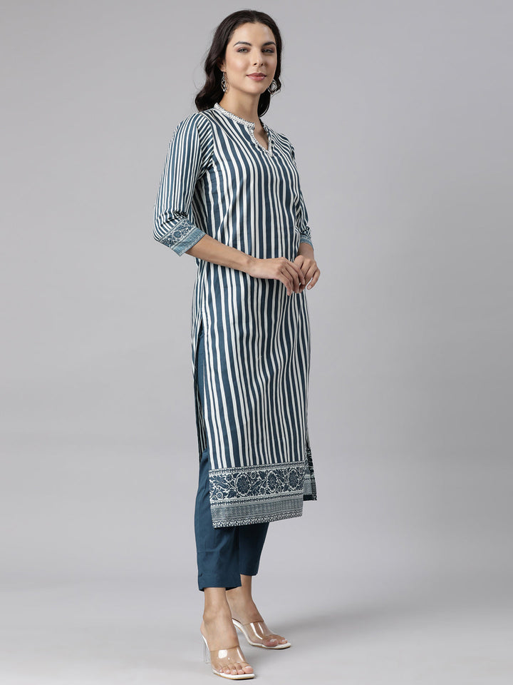 Neerus Blue cotton printed suit set - side view