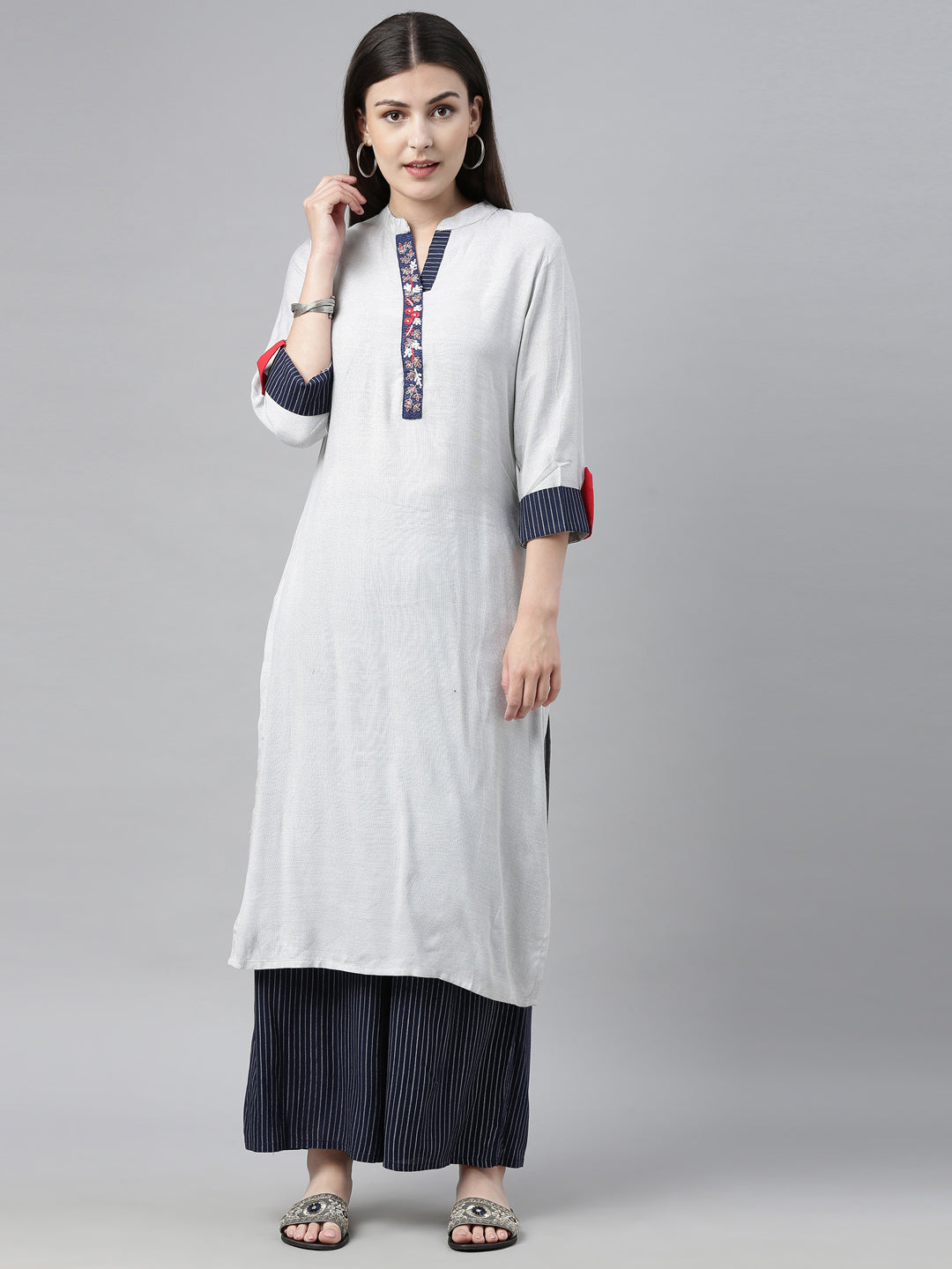 Neerus Grey printed kurta set with palazzo - detail view 2