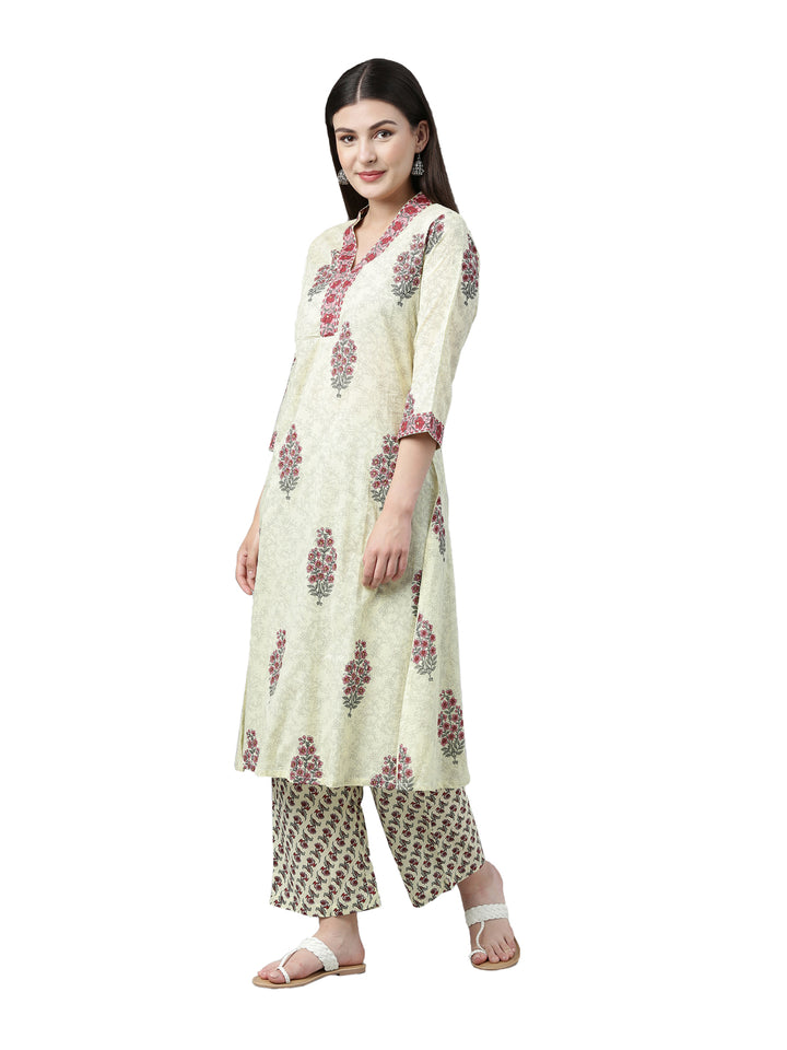 Neerus Green printed kurta set with trousers - back view