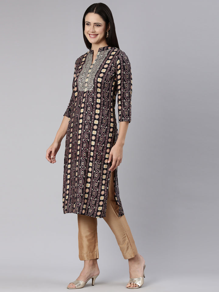 Neerus Black Regular Straight Paisley Kurtas