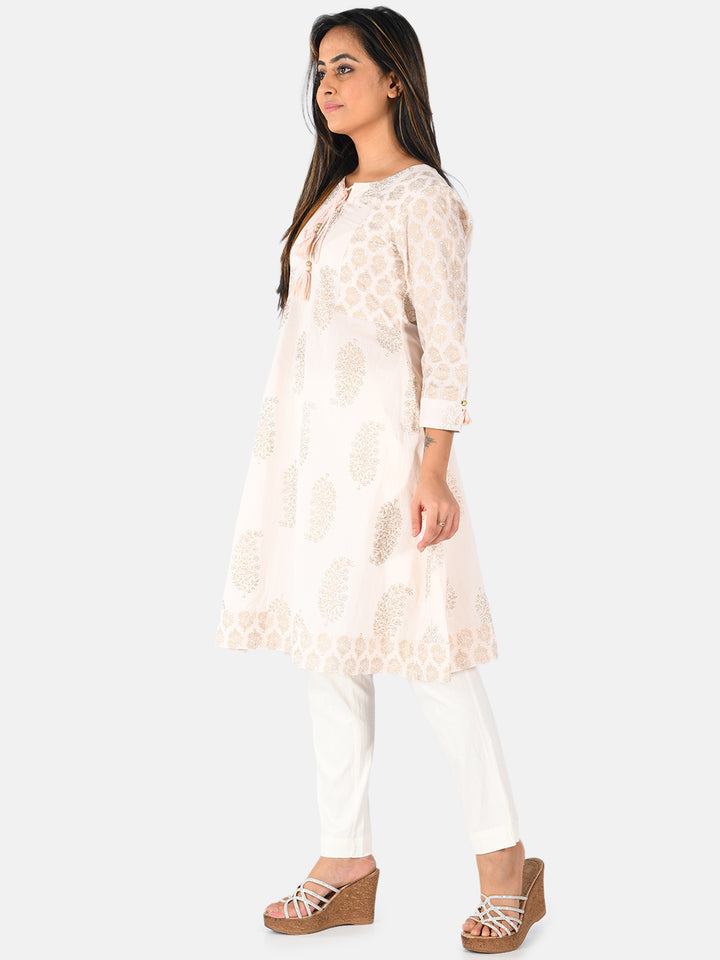 Neerus Women Peach-Coloured Printed A-Line Kurta