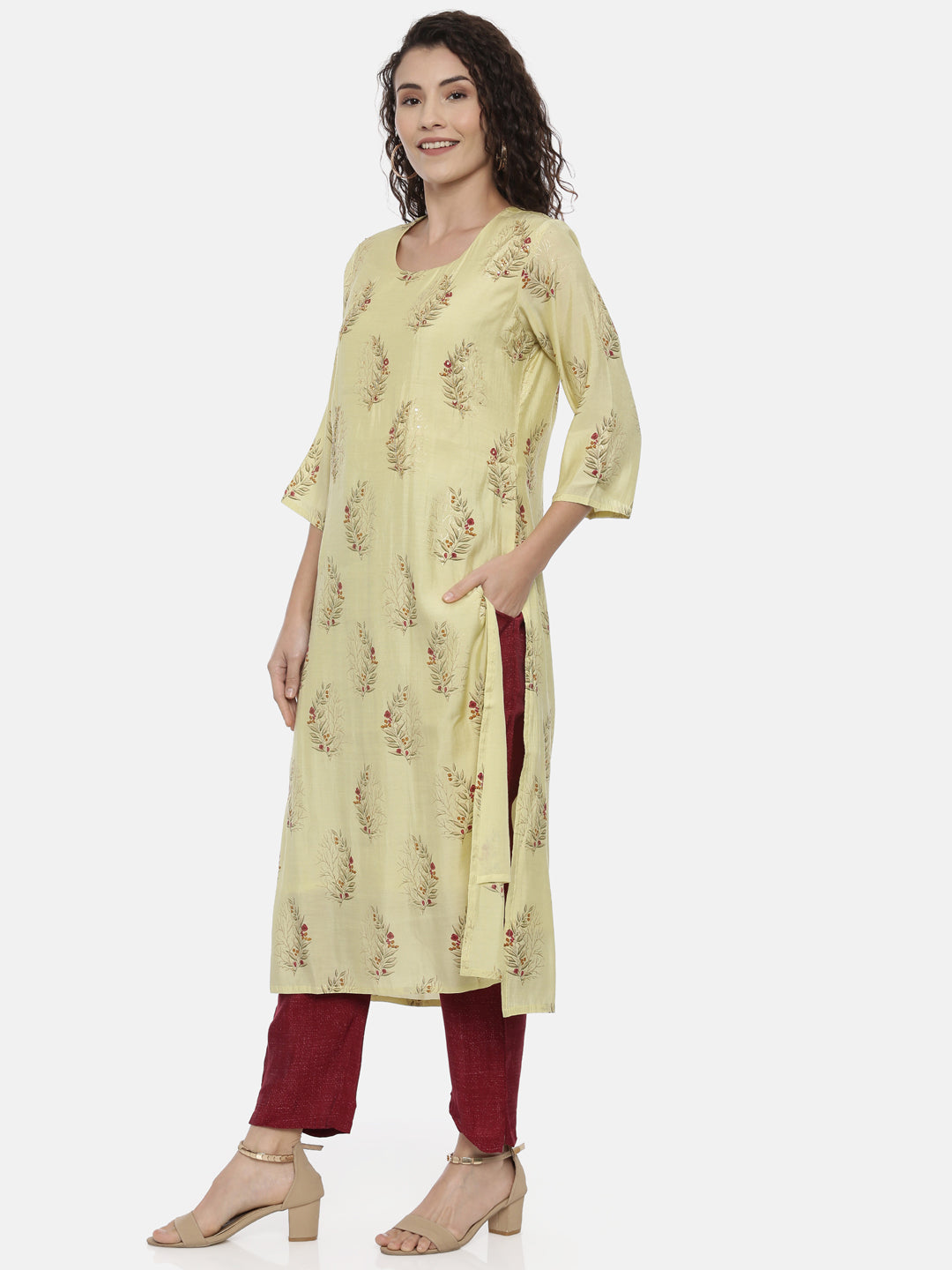 Neerus Green printed kurta set with trousers - back view