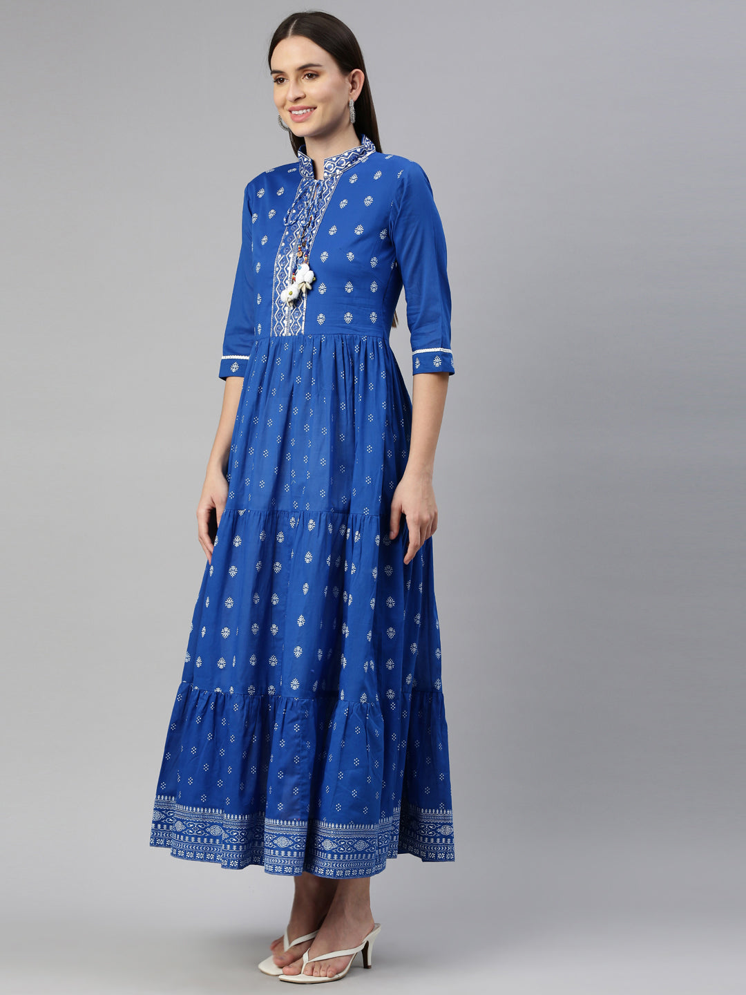 Neerus Women Blue Ethnic Motifs Embroidered Thread Work Cotton Anarkali Kurta