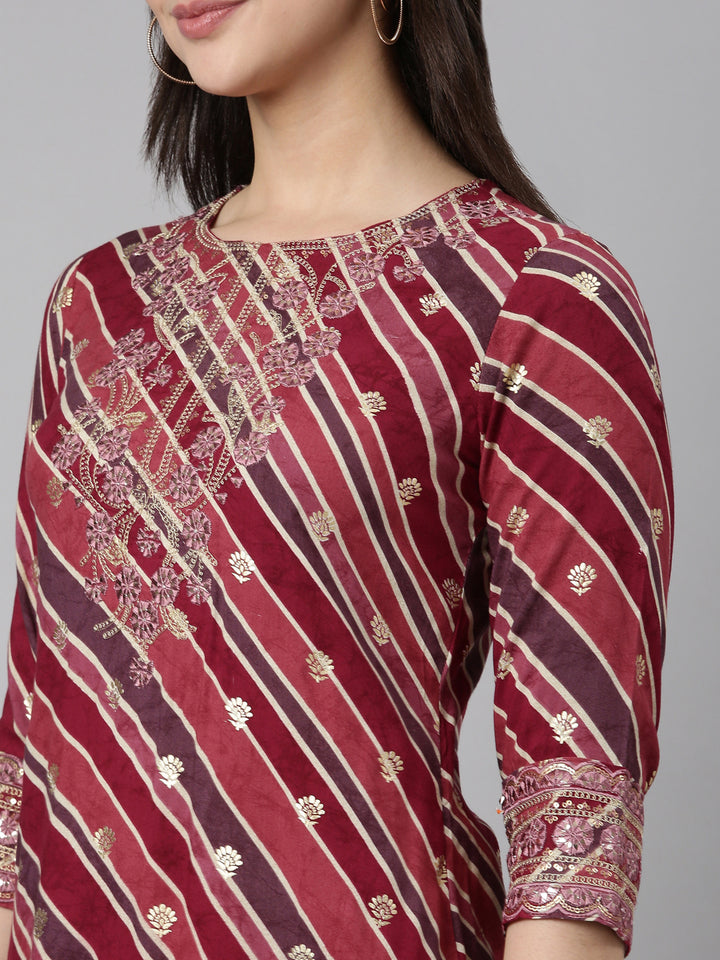 Neerus Purple striped printed straight kurti - detail view 1