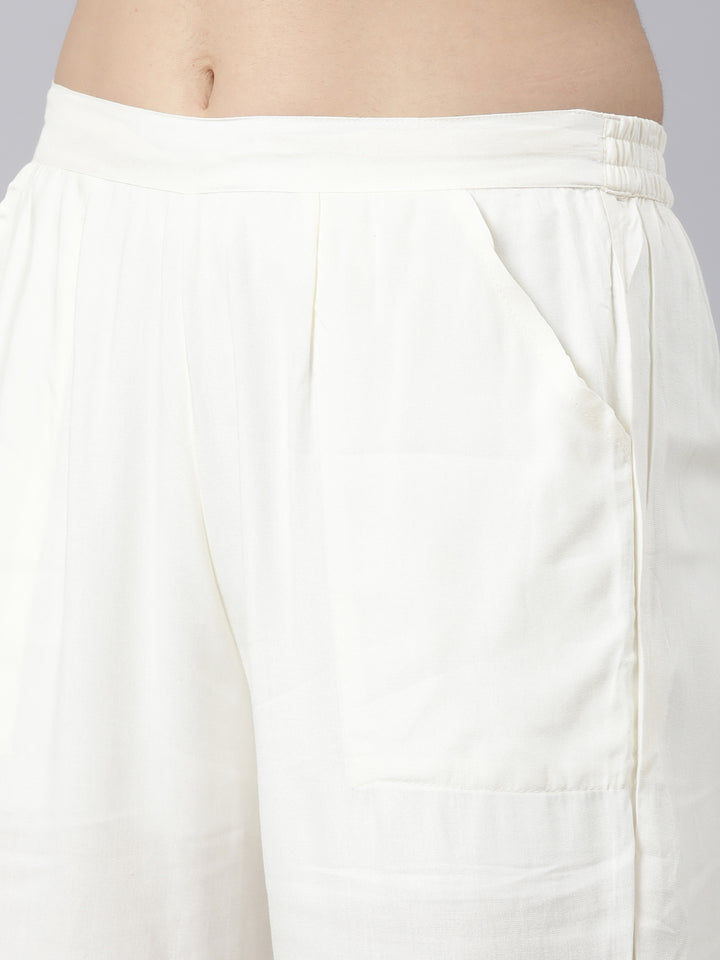 Neerus White printed floral straight suit set - detail view 3