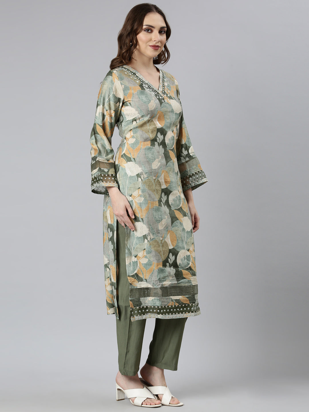 Neerus Green printed floral suit set straight kurta with trouser and dupatta - back view
