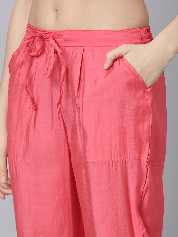 Neerus Pink floral printed straight suit set - detail view 3