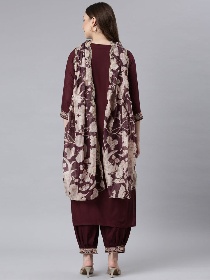 Neerus Purple printed ethnic suit set - detail view 1