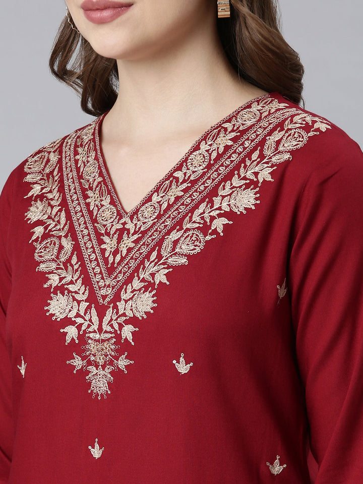 Neerus Maroon printed ethnic suit set - back view