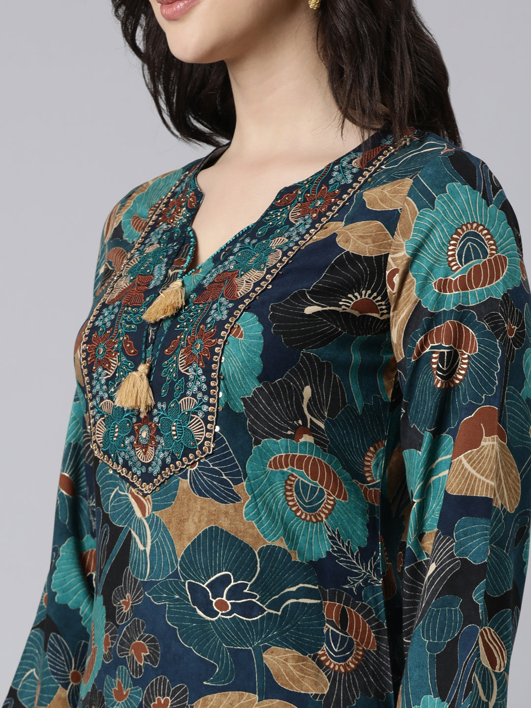 Neerus Blue printed floral straight suit set - detail view 1