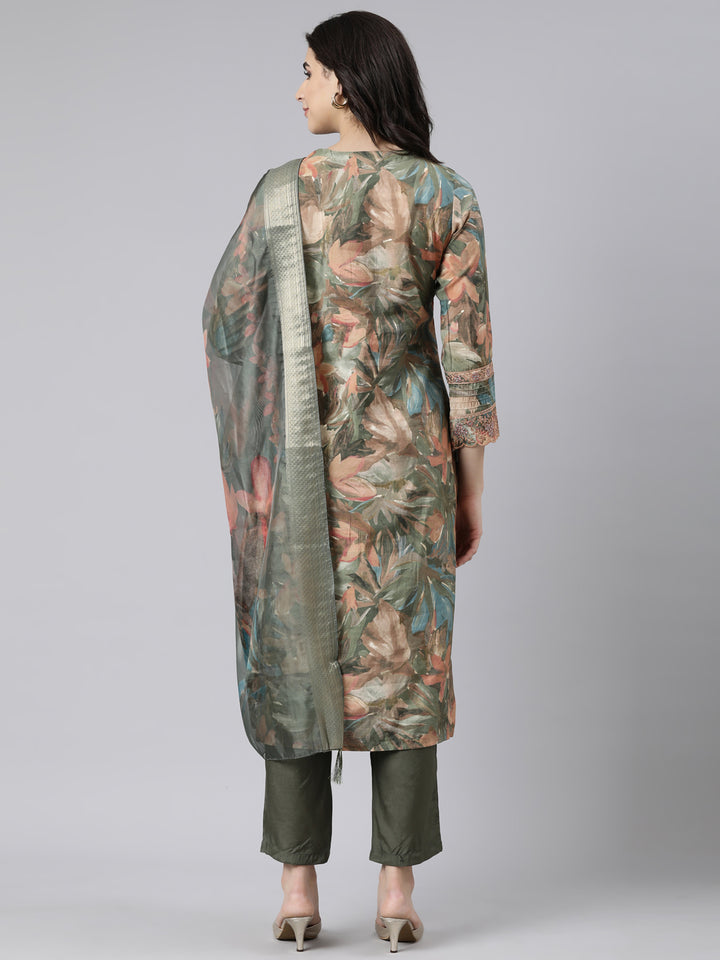 Neerus Green printed floral suit set - side view