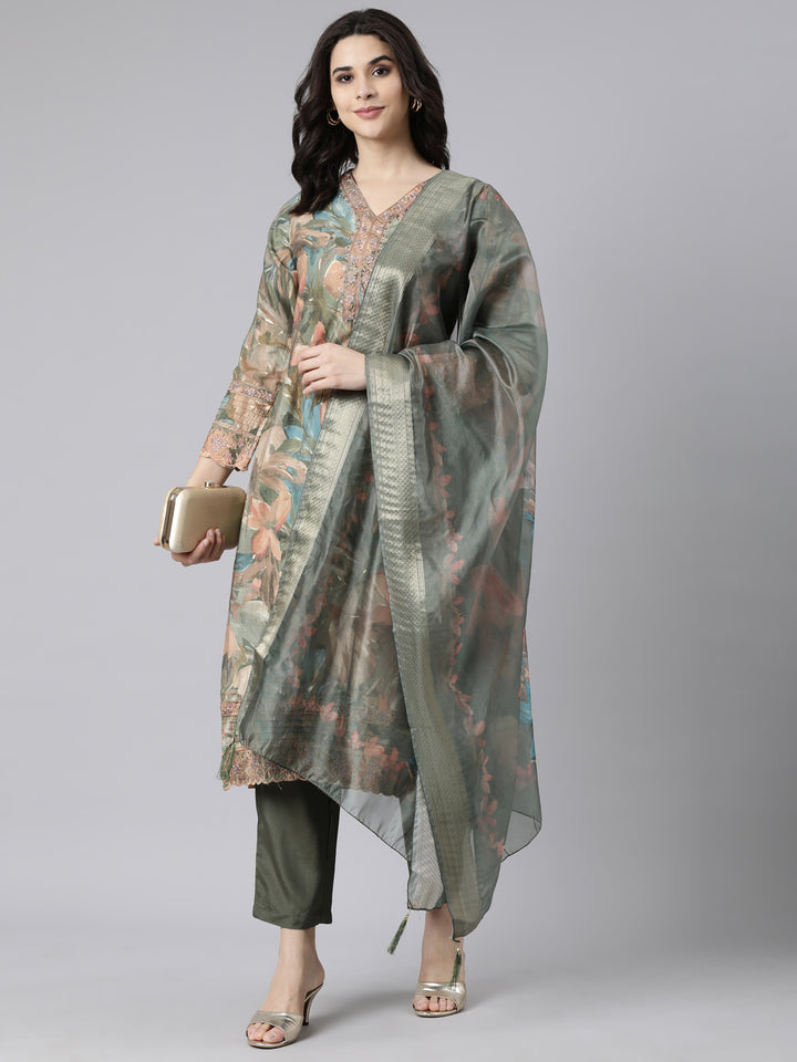 Neerus Green printed floral suit set - detail view 2