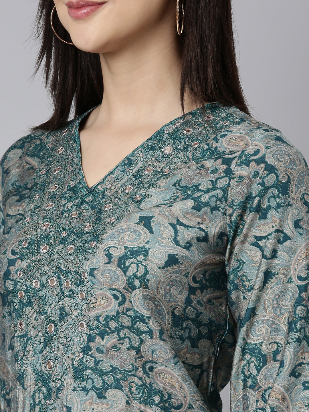 Neerus Blue printed paisley suit set - detail view 1