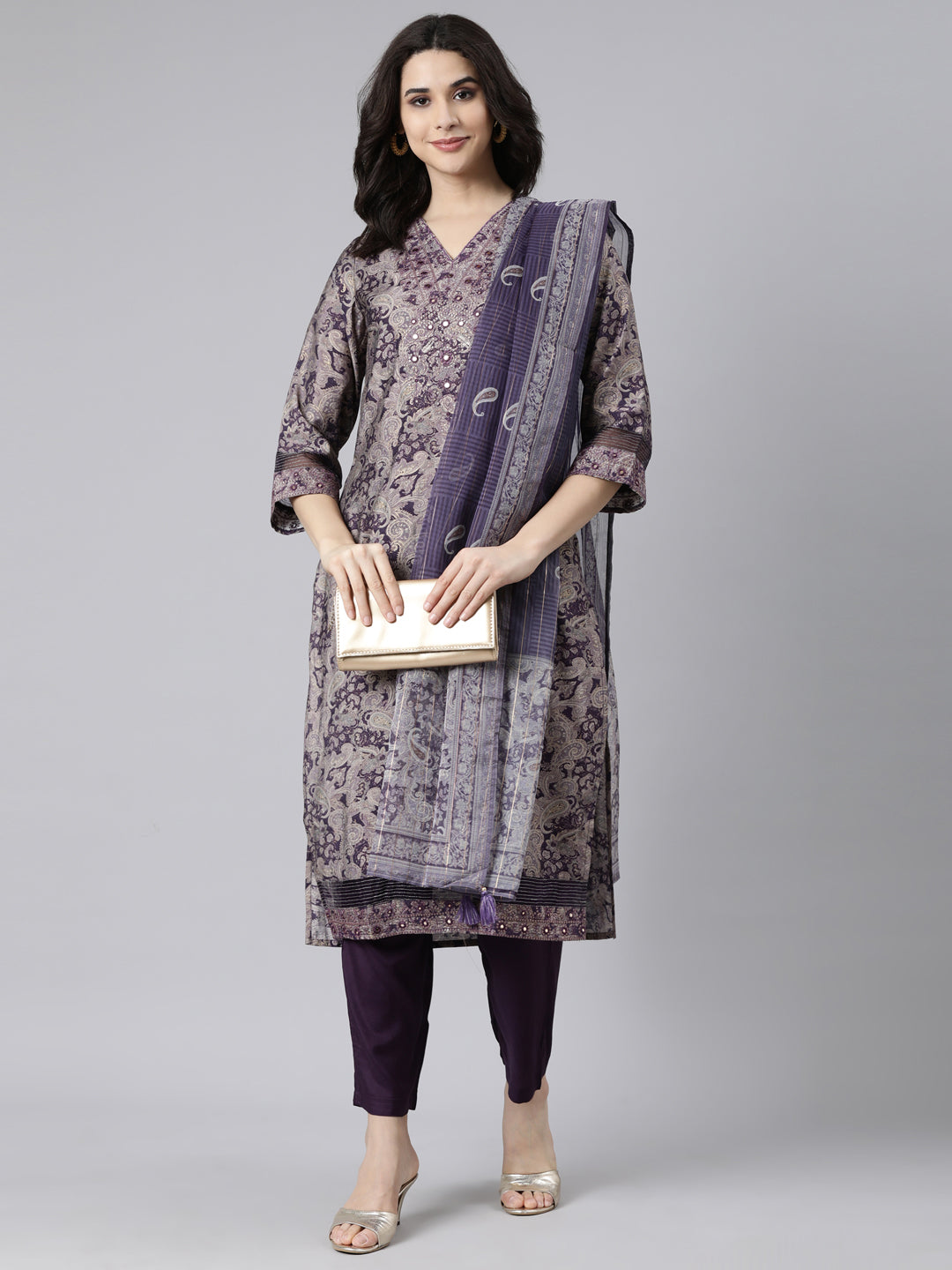 Neerus Purple printed paisley suit set - detail view 2