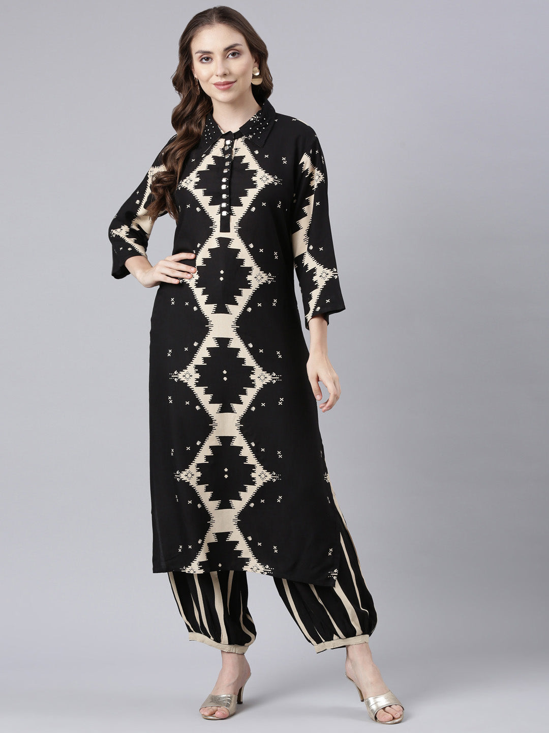 Neerus Black cotton printed kurta set with palazzo - front view