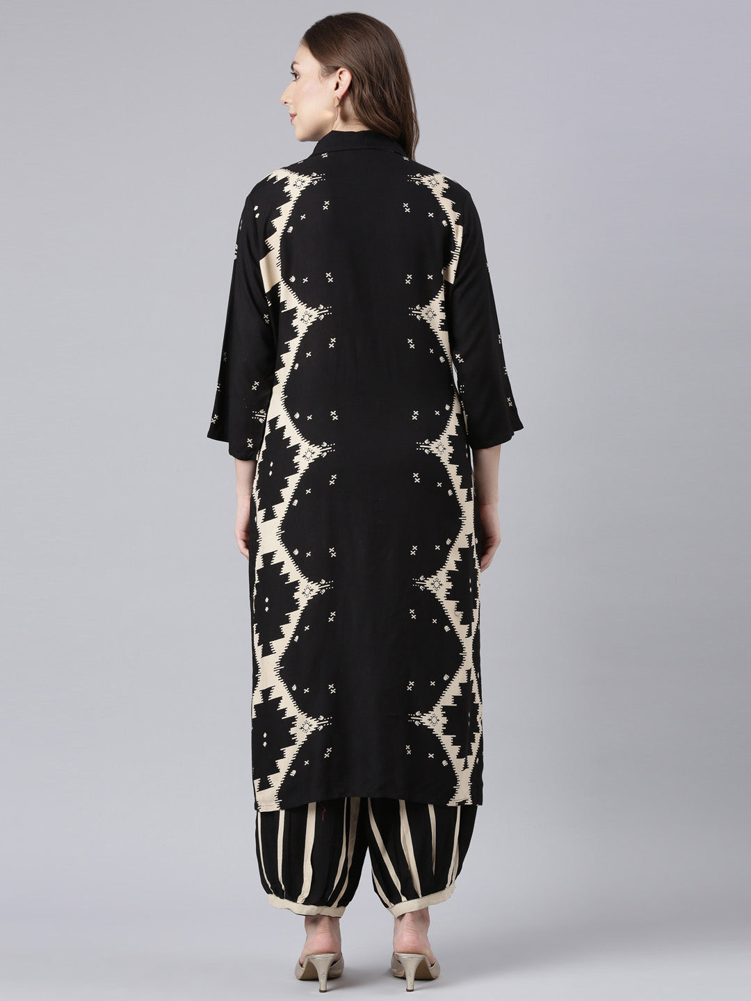 Neerus Black cotton printed kurta set with palazzo - detail view 1