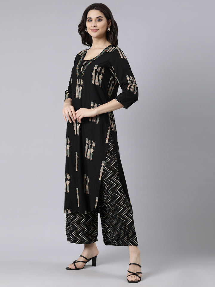 Neerus Black quirky printed straight suit set - back view