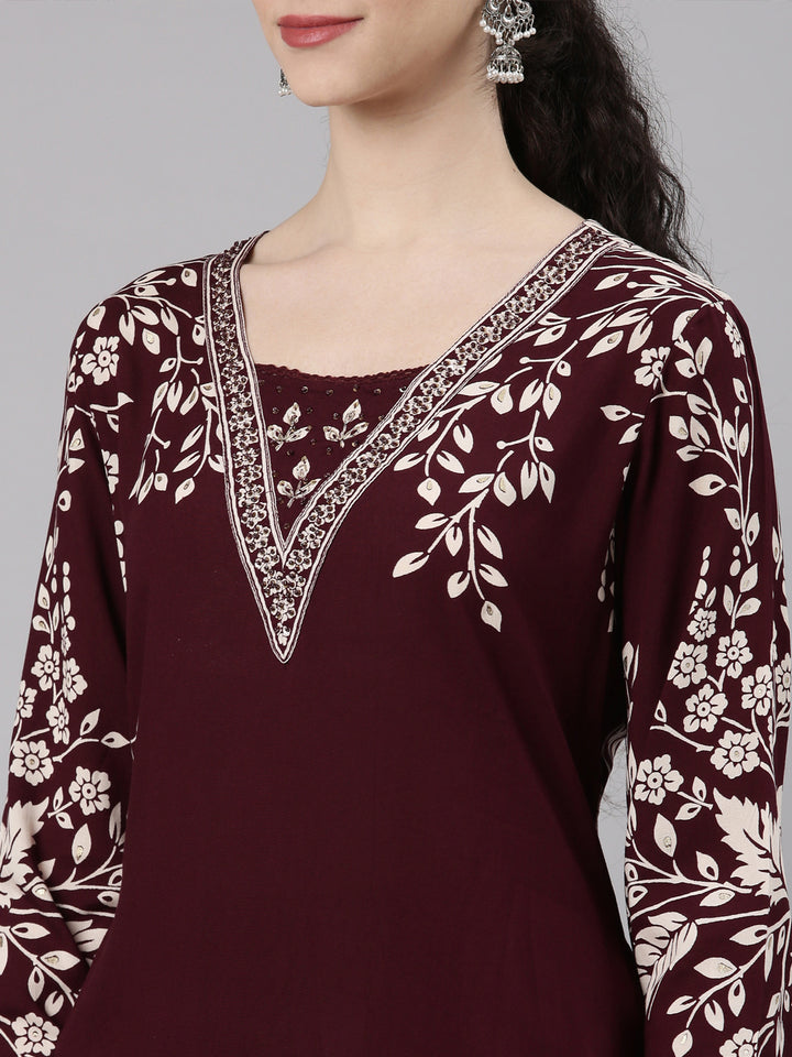 Neerus Maroon rayon printed kurta set with palazzo - back view
