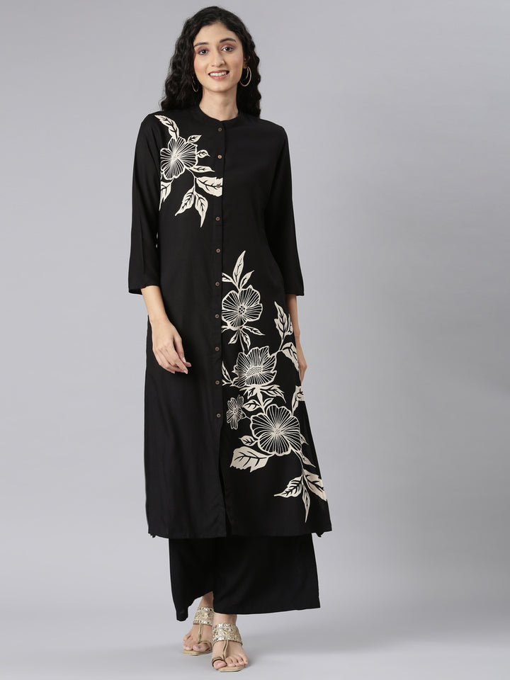 Neerus Black rayon printed kurta set - front view
