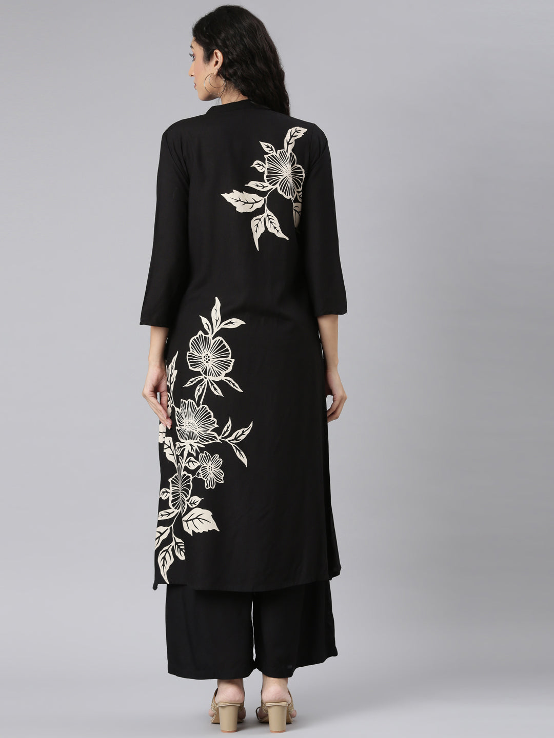Neerus Black rayon printed kurta set - detail view 1