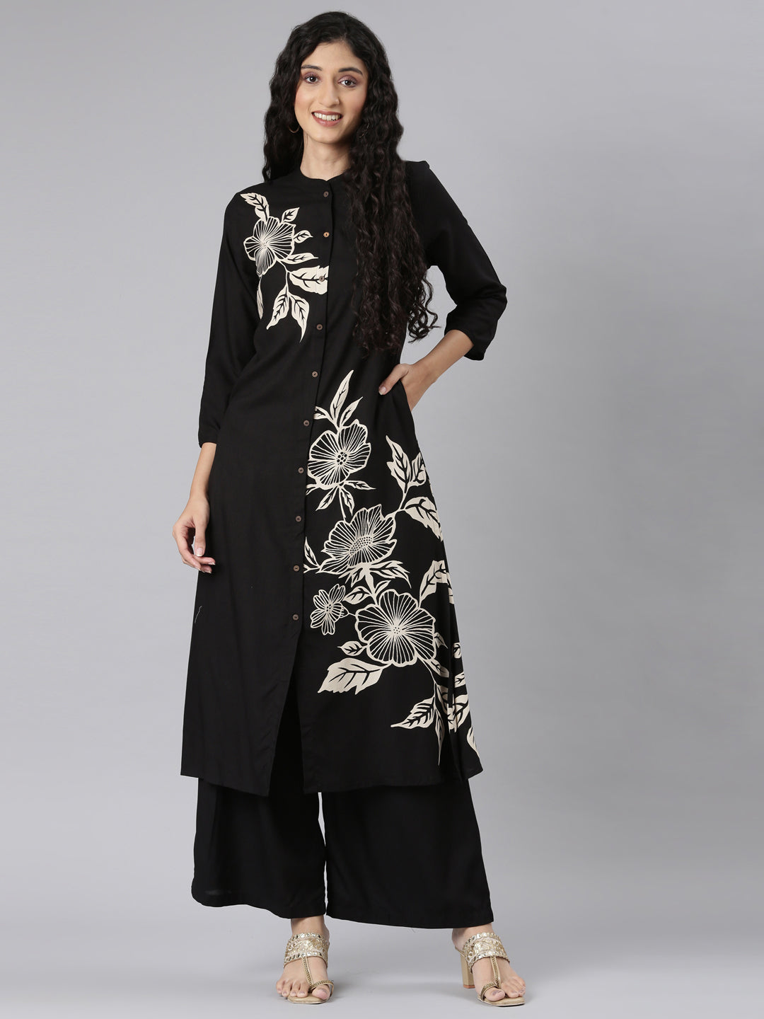 Neerus Black rayon printed kurta set - detail view 3
