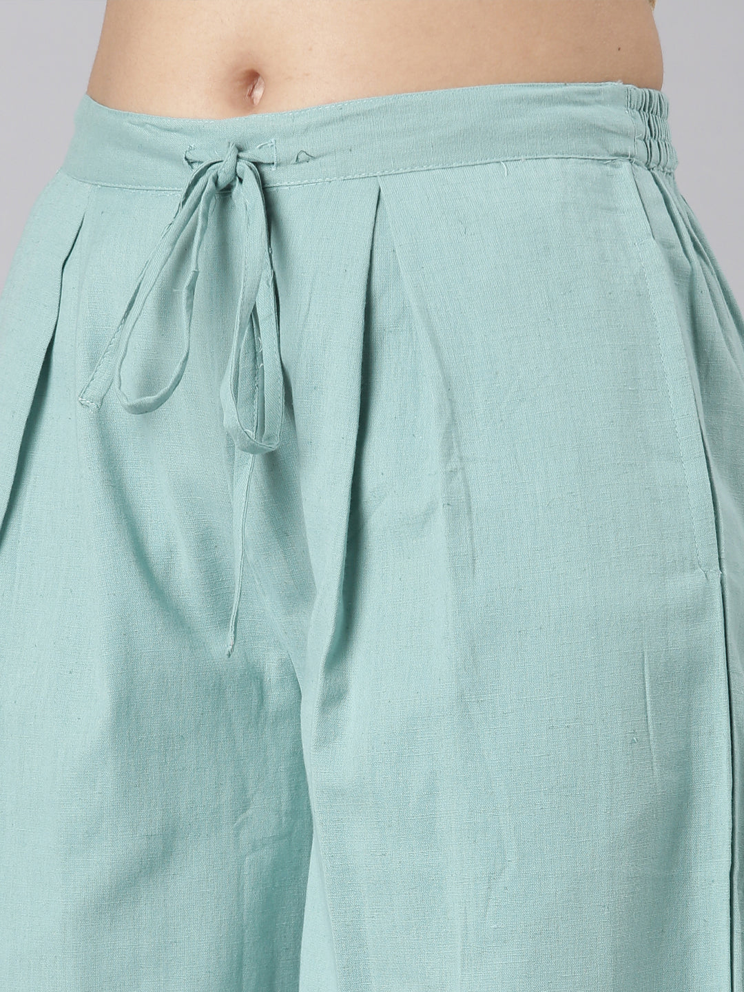 Neerus Green linen printed suit set - detail view 4